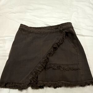 c'isa Women’s Gray Denim Solid Mini Skirt Frayed Hem Button Closure Size M